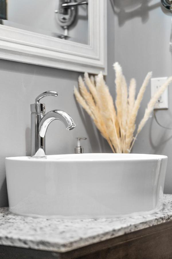 The Mountaineer By Instantsuites Pool & Hottub Κάνμορ Εξωτερικό φωτογραφία